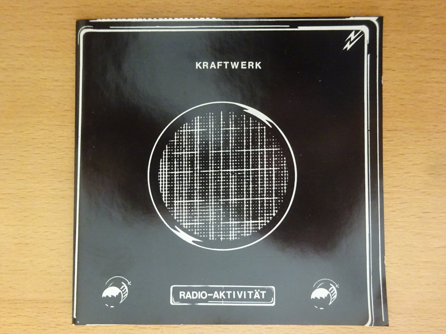 Kraftwerk - Kraftwerk「Radio-Aktivitat」LP（12インチ）/Capitol